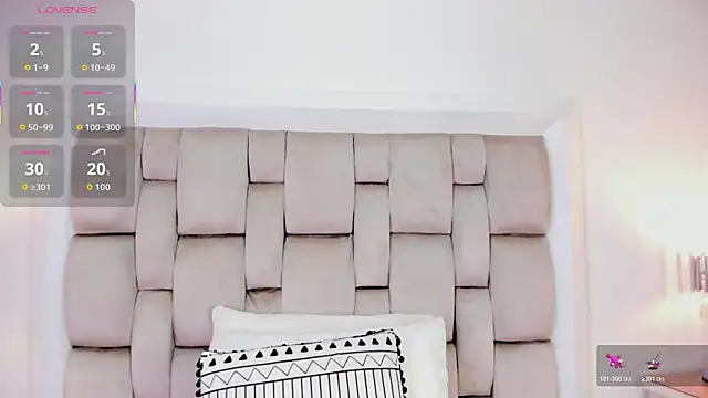 Snapshot of frehia_dimou chatting on June 16, 11:24 am frehia dimou online show from June 16, 11:24 am
