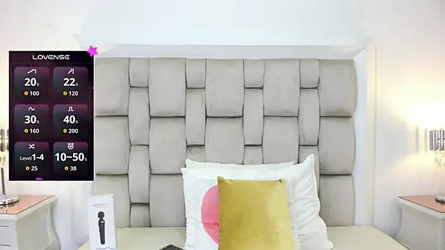 Snapshot of frehia_dimou chatting on August 1, 11:31 am frehia dimou online show from August 1, 11:31 am