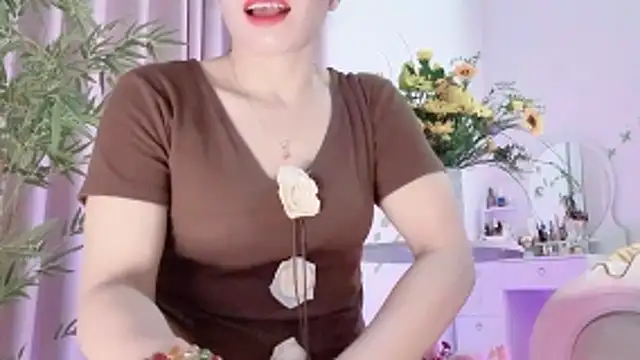 Snapshot of __Joy69__ chatting on May 14, 12:34 pm Joy69 online show from May 14, 12:34 pm