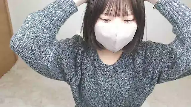 Snapshot of yuna_rin chatting on December 4, 10:46 am yuna rin online show from December 4, 10:46 am