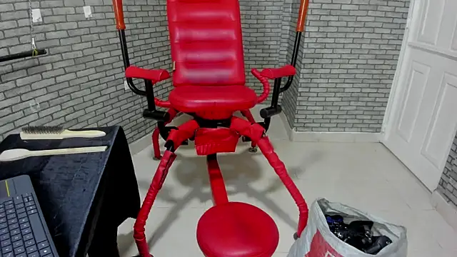 ariel bdsm online show from November 15, 1:40 pm