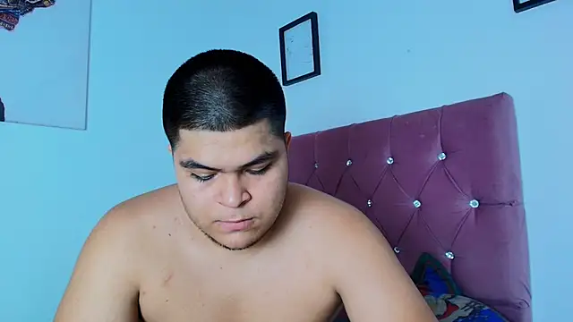 naomi campbel  online show from February 12, 8:26 pm