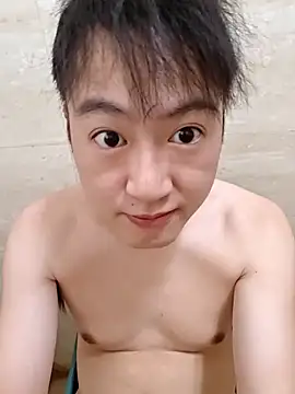 Snapshot of KasonY chatting on October 18, 4:04 am KasonY online show from October 18, 4:04 am