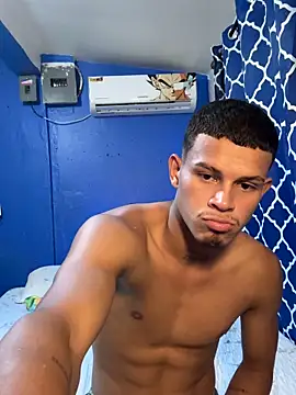 Snapshot of CHARLY-- chatting on October 1, 12:38 am CHARLY-- online show from October 1, 12:38 am