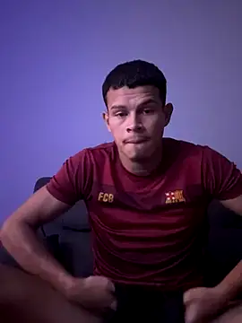 Snapshot of CHARLY-- chatting on October 17, 8:28 am CHARLY-- online show from October 17, 8:28 am