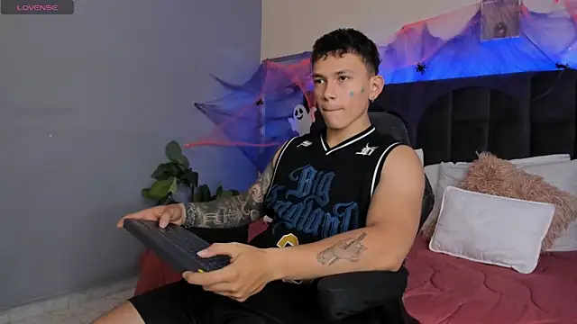 Thomas moon online show from October 16, 12:50 pm