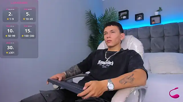 Thomas moon online show from February 18, 1:18 pm