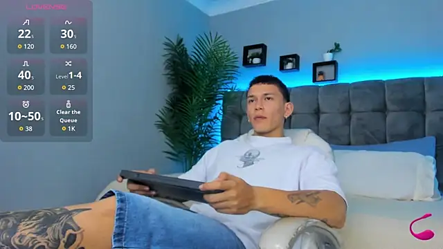 Thomas moon online show from March 6, 1:29 pm