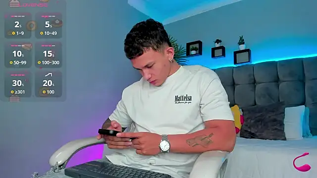 Thomas moon online show from June 3, 1:03 pm