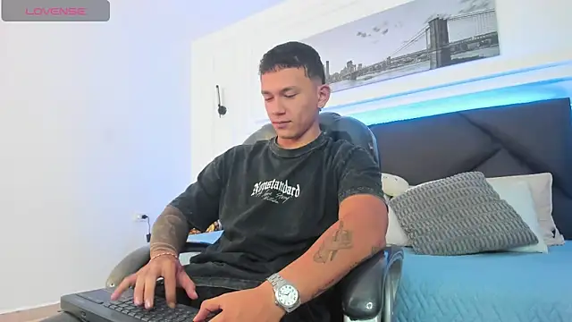 Thomas moon online show from June 9, 1:23 pm