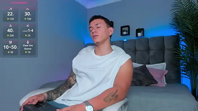 Thomas moon online show from July 30, 1:43 pm