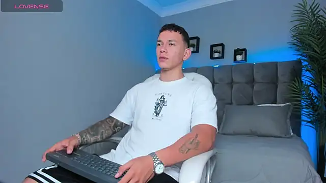 Thomas moon online show from August 1, 12:48 pm