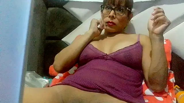 kelly15055 online show from July 2, 6:08 am