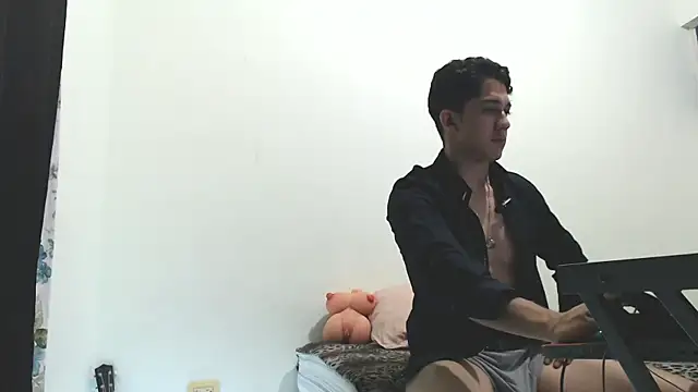 Snapshot of Penelope77 chatting on September 11, 5:40 am Penelope77 online show from September 11, 5:40 am