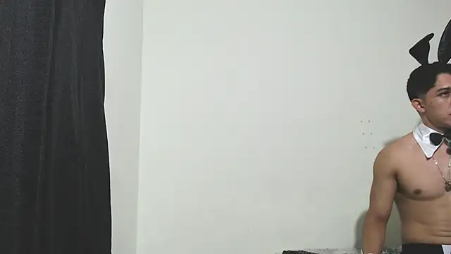 Snapshot of Penelope77 chatting on October 25, 5:26 am Penelope77 online show from October 25, 5:26 am