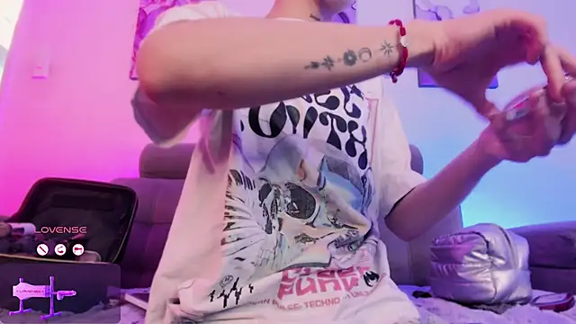 SebastianHilton online show from February 21, 12:39 pm