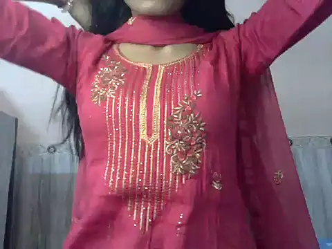 Snapshot of jojo_queen chatting on October 16, 5:41 am jojo queen online show from October 16, 5:41 am