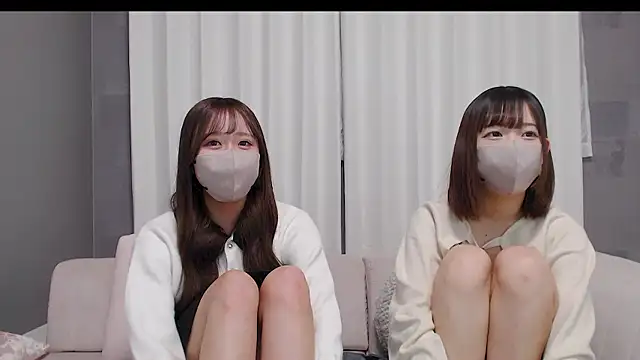 Snapshot of _YUI_CHAN_ chatting on October 27, 11:25 am YUI CHAN online show from October 27, 11:25 am