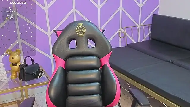 Adhara Kitten online show from March 11, 12:55 pm