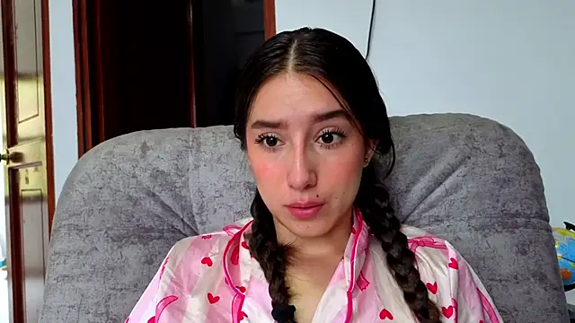 Adhara Kitten online show from August 7, 3:03 pm