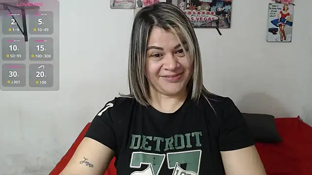 Snapshot of pamela_echeverria chatting on July 27, 3:30 pm pamela echeverria online show from July 27, 3:30 pm