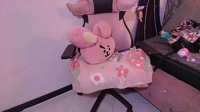 Terraelowen online show from January 8, 11:45 am