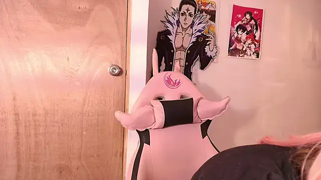 Terraelowen online show from February 8, 11:35 am