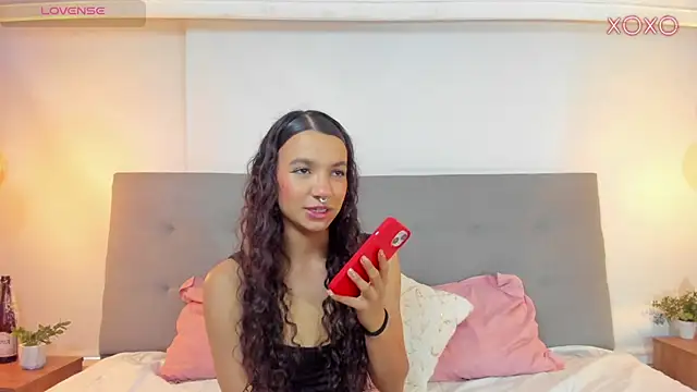 Snapshot of Luna_Claire chatting on November 20, 12:49 pm Luna Claire online show from November 20, 12:49 pm