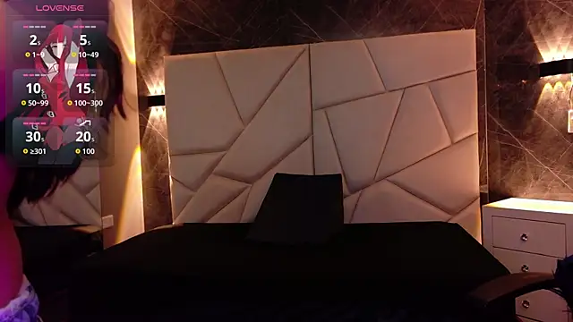 sophiaa 7 online show from October 26, 11:16 am