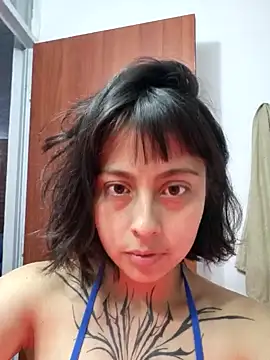 sophiaa 7 online show from April 11, 1:32 am