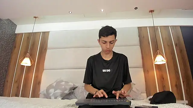 NickandAbby  online show from July 23, 3:48 am