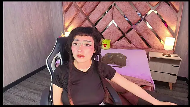 Snapshot of Babyyrasta666 chatting on November 11, 3:17 am Babyyrasta666 online show from November 11, 3:17 am