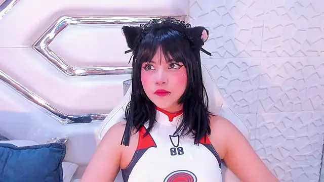 Snapshot of TatiLee chatting on November 10, 5:23 pm TatiLee online show from November 10, 5:23 pm