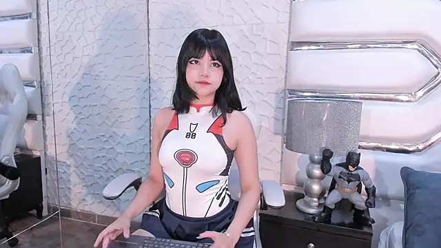 TatiLee online show from December 20, 2:35 pm