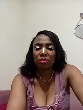 Snapshot of SEXYMOANSXX chatting on October 24, 7:05 am SEXYMOANSXX online show from October 24, 7:05 am