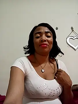 SEXYMOANSXX online show from May 11, 4:51 am