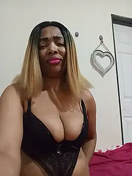 SEXYMOANSXX online show from June 30, 2:51 pm