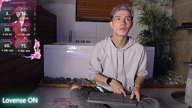 nicktorn online show from January 8, 11:56 am