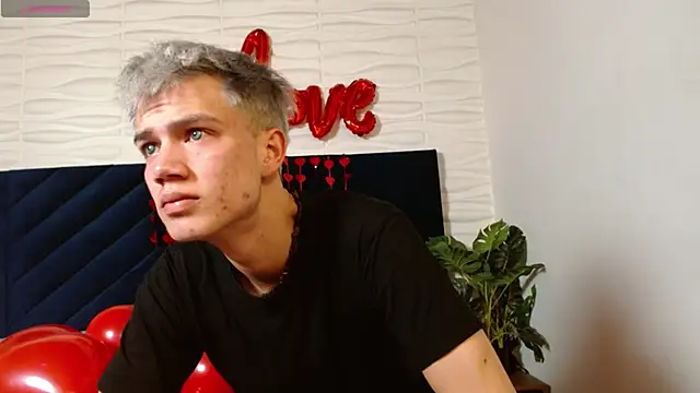 nicktorn online show from February 14, 12:46 pm