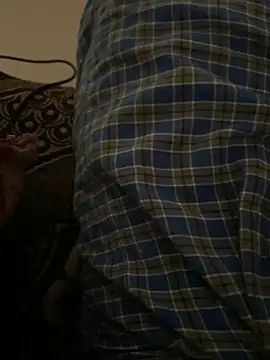 Snapshot of Loverboyjillu chatting on December 22, 11:40 am Loverboyjillu online show from December 22, 11:40 am