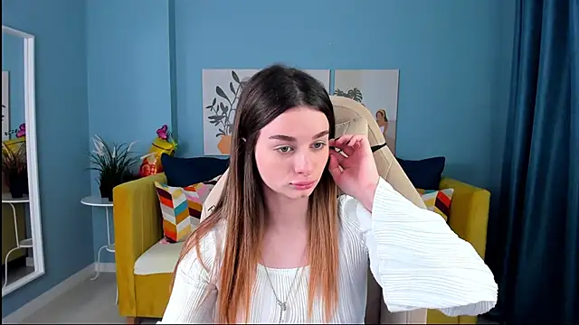 SweetyLicky online show from September 18, 3:47 pm