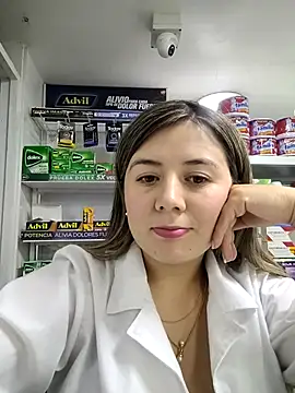 Sophie del Castillo online show from January 17, 1:21 am