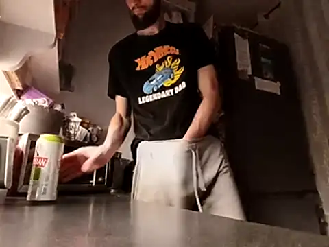 Donowan86 online show from March 3, 10:15 pm