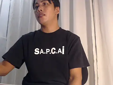 Snapshot of hell1212_25 chatting on February 3, 3:28 pm hell1212 25 online show from February 3, 3:28 pm