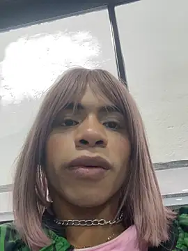 Snapshot of Katy_bratz_ chatting on October 29, 7:15 pm Katy bratz online show from October 29, 7:15 pm