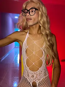 Katy bratz  online show from February 24, 9:35 pm