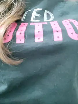 Snapshot of Kayna_Rawat chatting on October 31, 11:22 am Kayna Rawat online show from October 31, 11:22 am