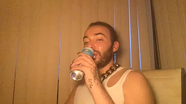 Snapshot of Stevey5894 chatting on September 24, 10:57 pm Stevey5894 online show from September 24, 10:57 pm