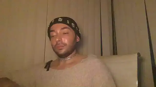 Snapshot of Stevey5894 chatting on October 8, 6:33 am Stevey5894 online show from October 8, 6:33 am