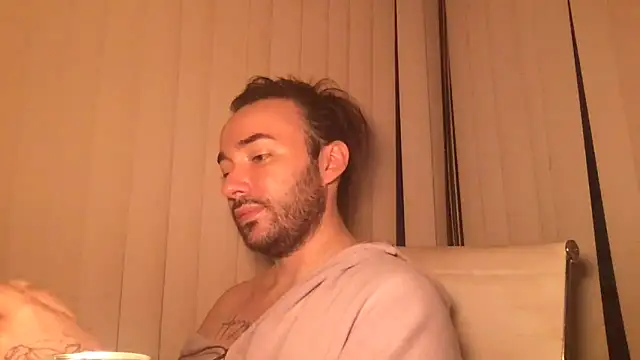 Snapshot of Stevey5894 chatting on October 11, 11:58 pm Stevey5894 online show from October 11, 11:58 pm